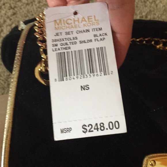 Michael Kors quilted shoulder flap bag New - Picture 6 of 6